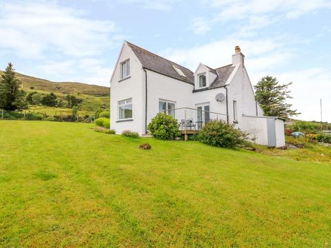 Holiday Cottage in Broadford, Scotland Holiday Cottage in The Highlands, Scotland
