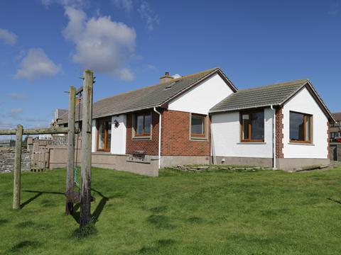 Holiday Cottage in Keiss, Scotland Holiday Cottage in Orkney Islands, Scotland