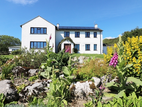 Holiday Cottage in Staveley, England Holiday Cottage in Cumbria, England