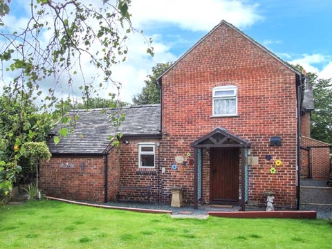 Pet & Dog Friendly Holiday Cottages in Derbyshire, England ...