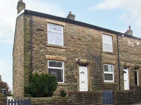 Holiday Cottage in Furness vale, England Holiday Cottage in Derbyshire, England
