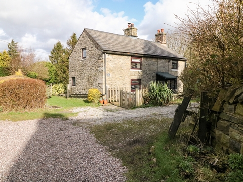 Holiday Cottage in Glossop, England Holiday Cottage in Derbyshire, England