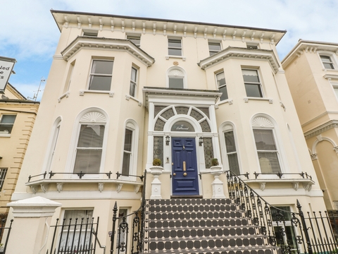 Holiday Cottage in Eastbourne, England Holiday Cottage in East Sussex, England