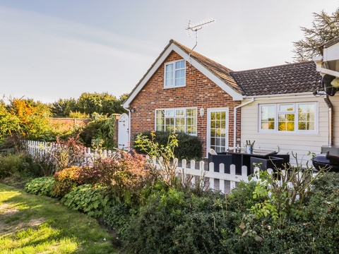 Holiday Cottage in Elmstead market, England Holiday Cottage in Essex, England