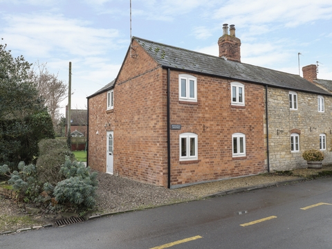 Holiday Cottage in Alderton, England Holiday Cottage in Gloucestershire, England