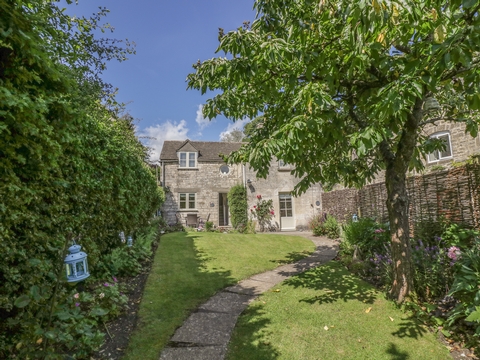Holiday Cottage in Box, England Holiday Cottage in Gloucestershire, England