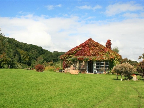 Holiday Cottage in Woolaston, England Holiday Cottage in Gloucestershire, England