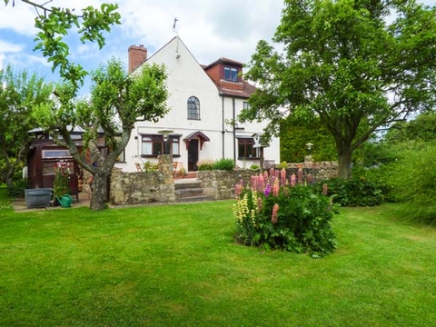 Holiday Cottage in Carlton-in-lindrick, England Holiday Cottage in Nottinghamshire, England