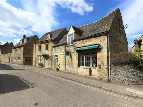 Holiday Cottage in Burford, England Holiday Cottage in Oxfordshire, England