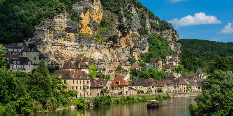 holiday homes in paris to rent